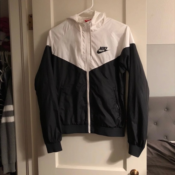 nike coat black and white